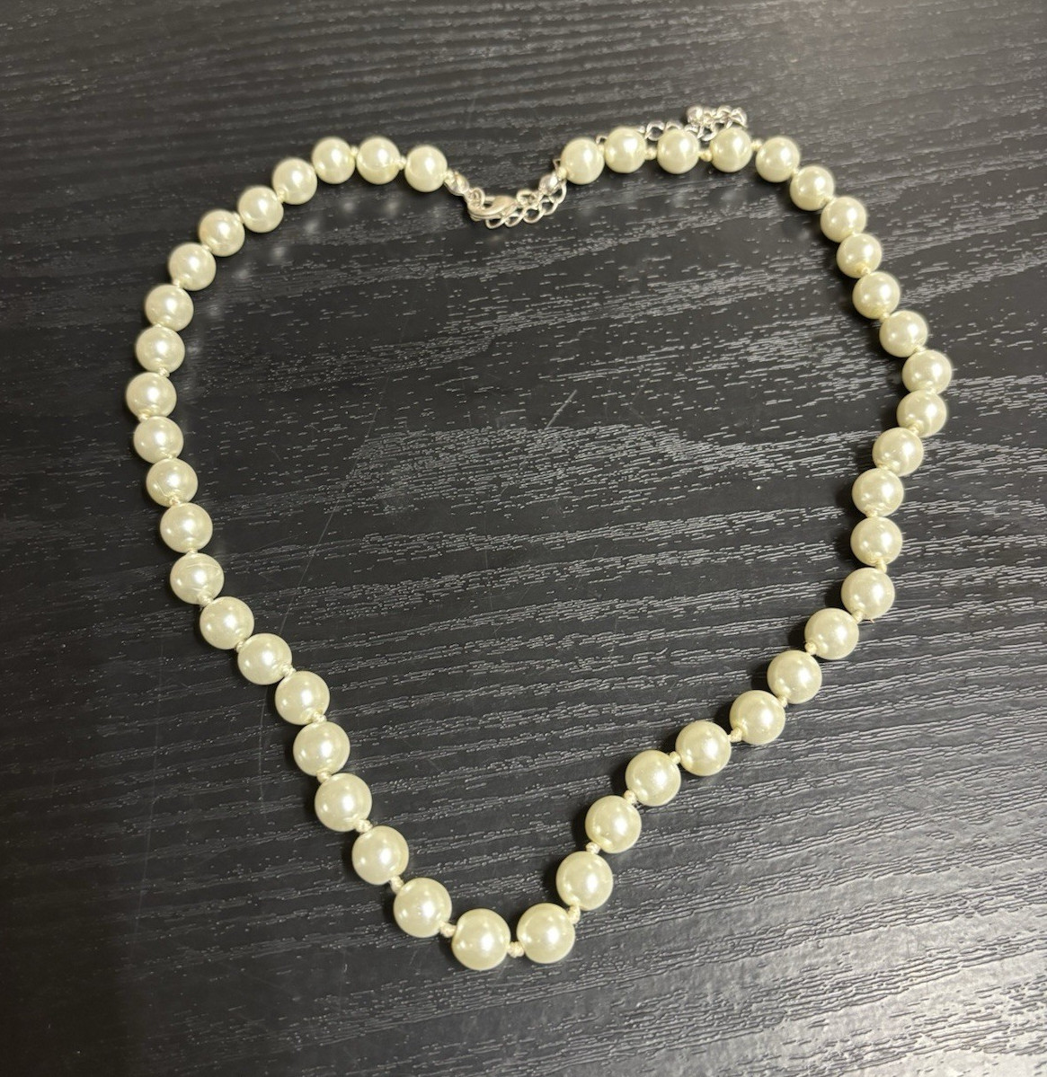 Vintage Faux Pearl Beaded Necklace Cream Adjustable Classic Unbranded please