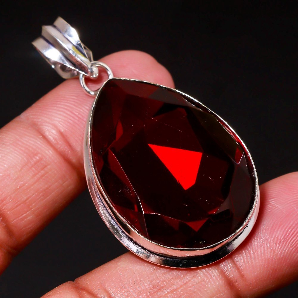 Mozambique Garnet Pear Shape Gemstone 925 Sterling Silver Jewelry Pendant 1.90″