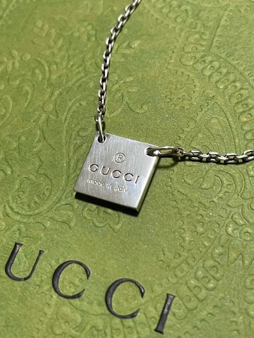 GUCCI Gucci Square Plate Necklace Men Women
