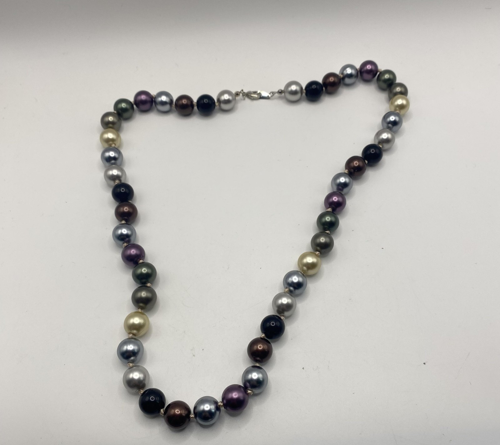 Multicolor Faux Pearl Beaded Womens Necklace Silver Tone Lobster Clasp 24 In