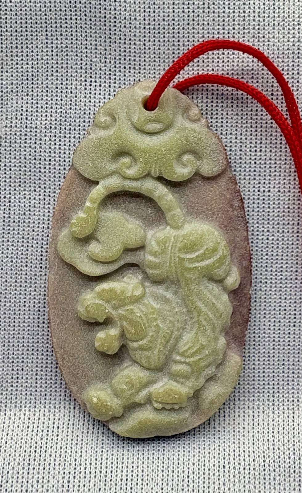Lot: 4 Assorted Jade Pendants/1 Polycrystalline Pendant