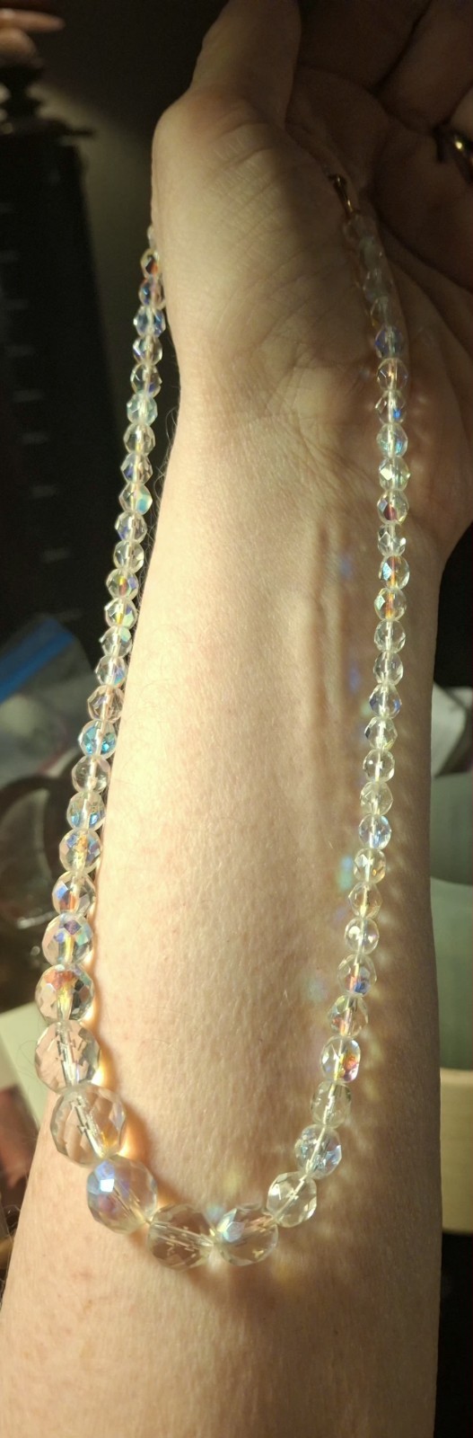 Pre-owned No Brand Graduated Aurora Borealis Necklace