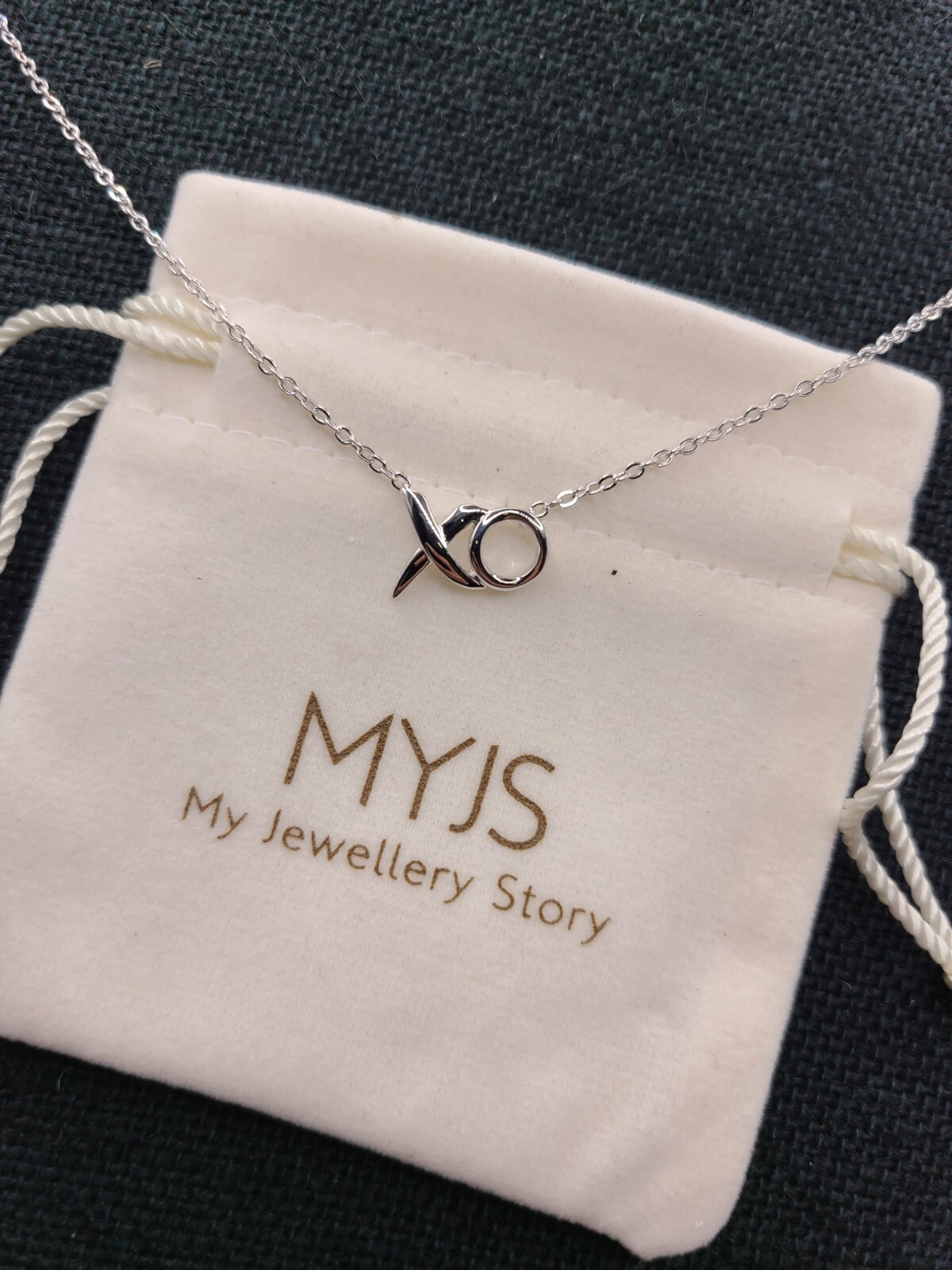MYJS ” XO ” Pendant Rhodium Plated 45 CM Chain Necklace