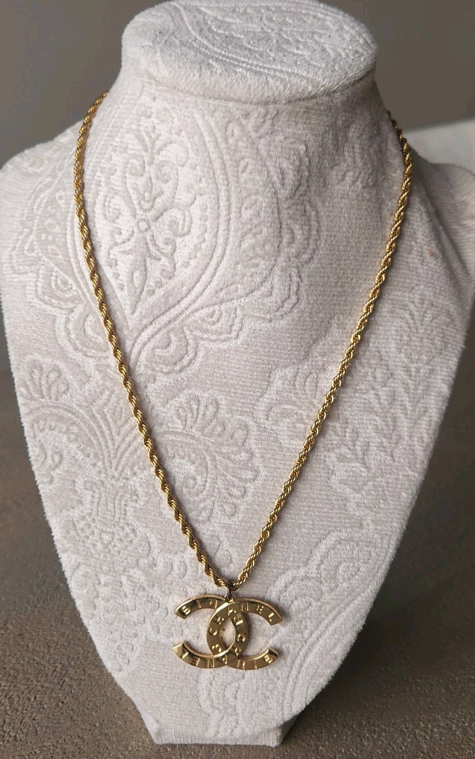 Chanel CC Logo Pendant Gold Tone CHANEL PARIS A20 Made in France LARGE