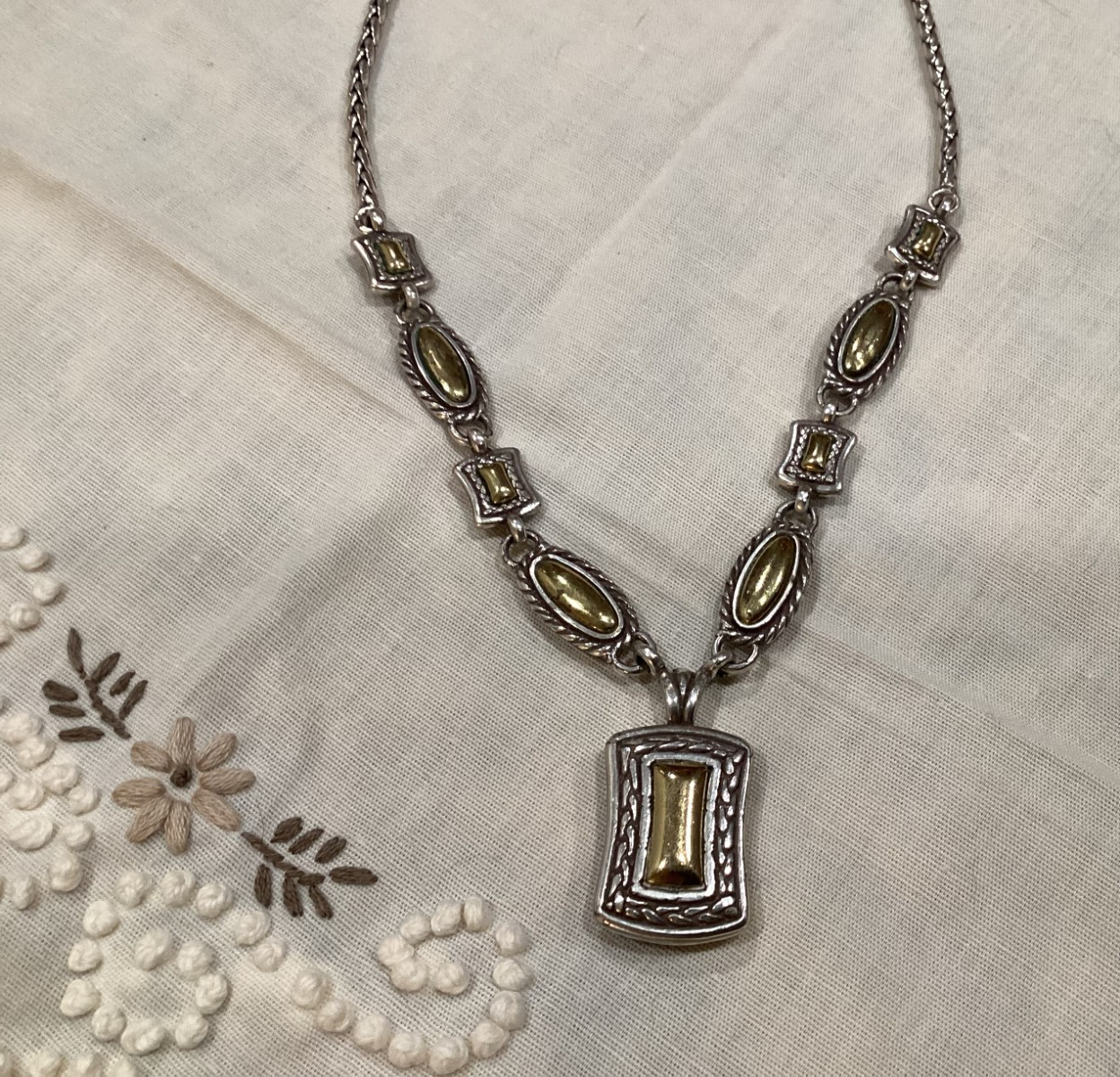 Vintage BRIGHTON Womens Long Oval Rectangle Necklace Pendant Two-Tone Adjustable