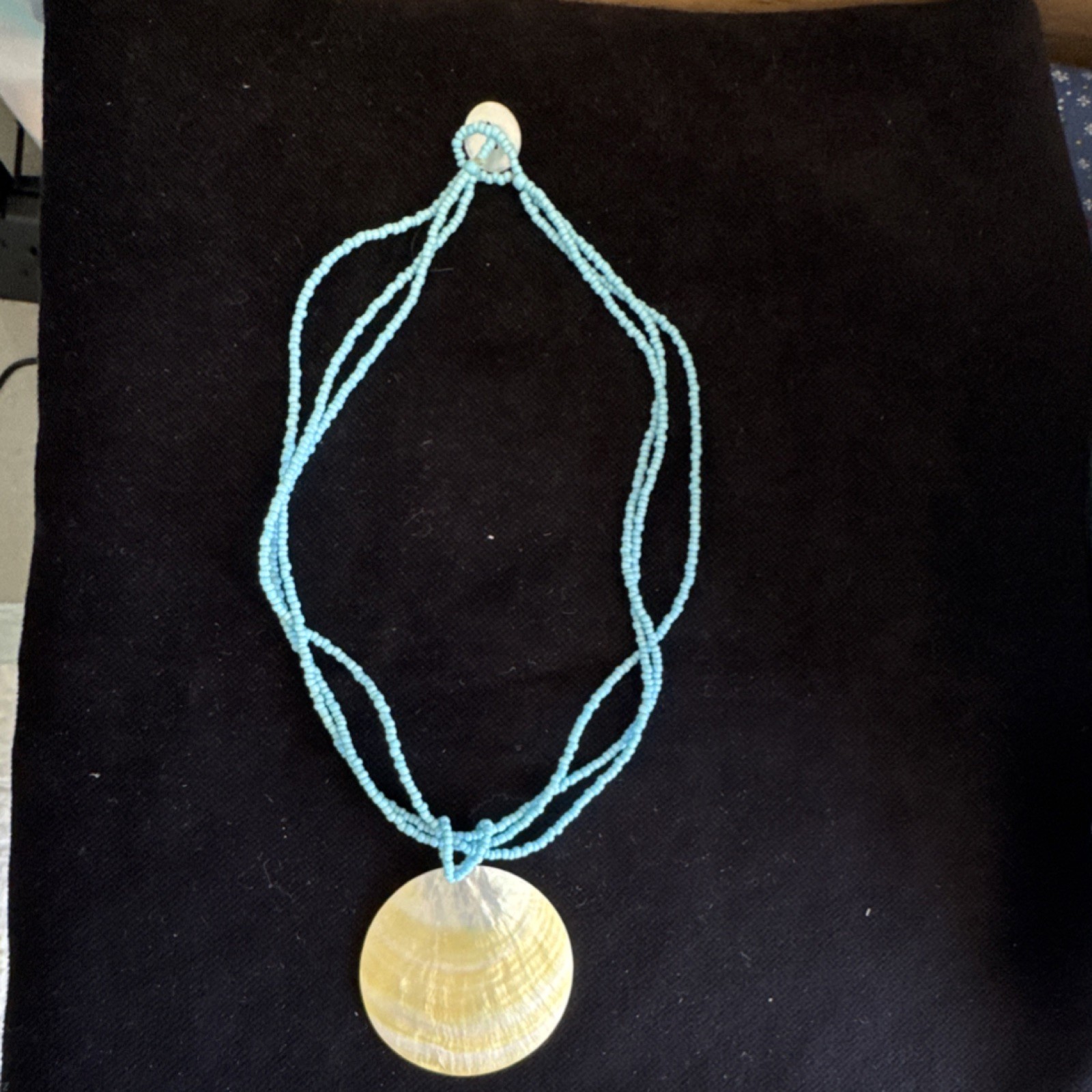 Blue Glass Seed Bead Necklace Round Cream Shell Pendant Ball/Bead Chain Button