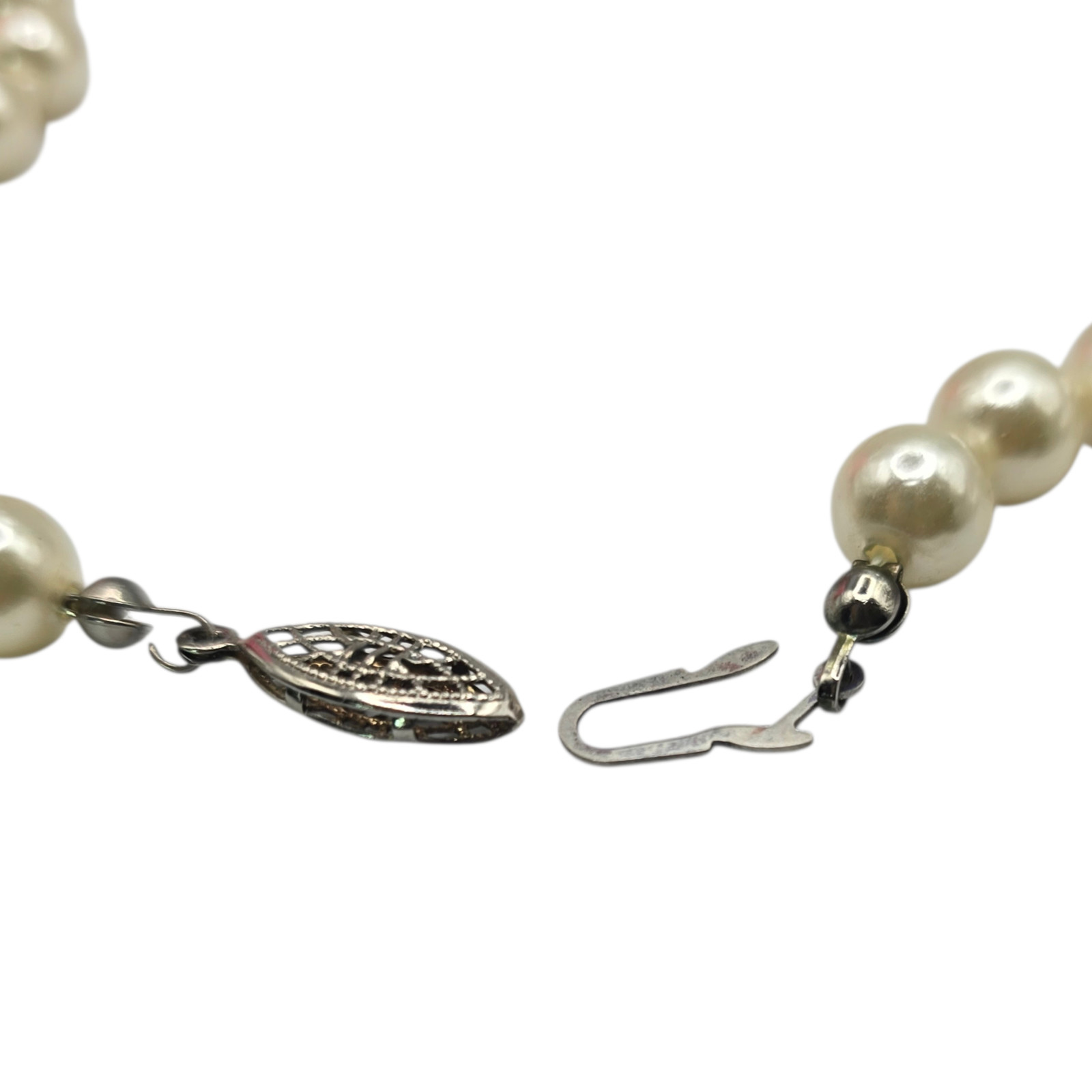 Necklace Vintage Imitation Pearl Beaded Creamy White 8mm Single Strand 18″ S2911