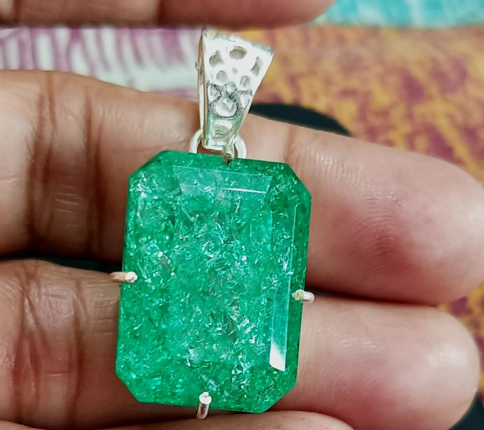 Certified 60.75 Ct Stunning Emerald 925 Solid Silver Emerald CutPendant Gemstone