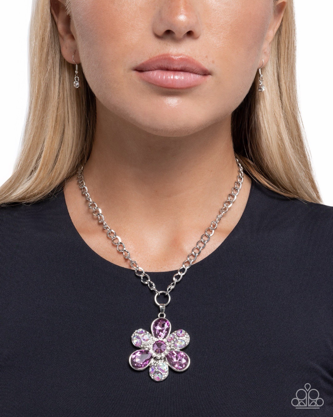 Paparazzi Jewelry Vacation Flowers Purple Iridescent Silver Tone Necklace New