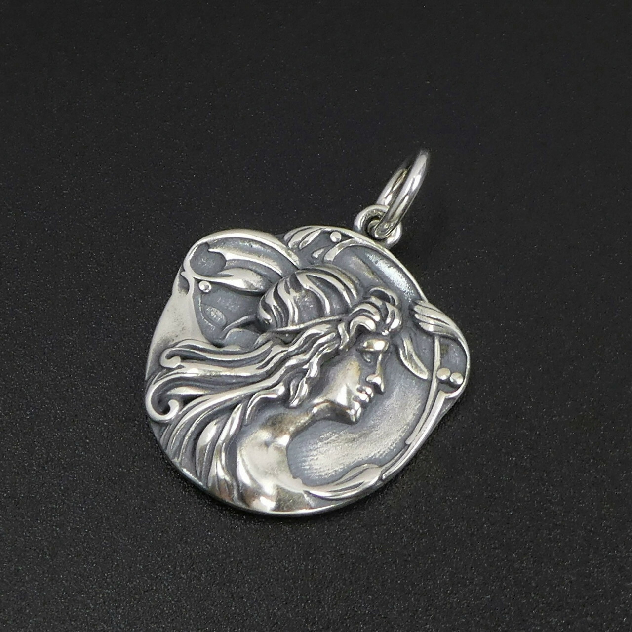 925 Sterling Silver Art Nouveau Style Lady Good Luck Charm Pendant Unique!