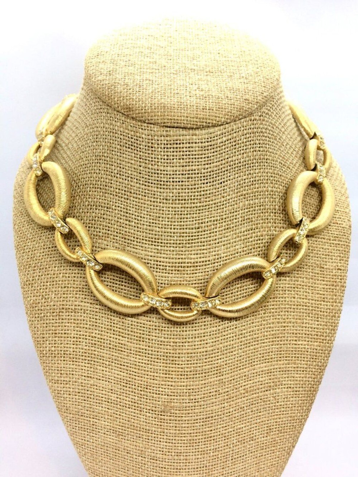 VINTAGE CHAIN NECKLACE Matte Brushed Gold Tone Rhinestone Accent Collar