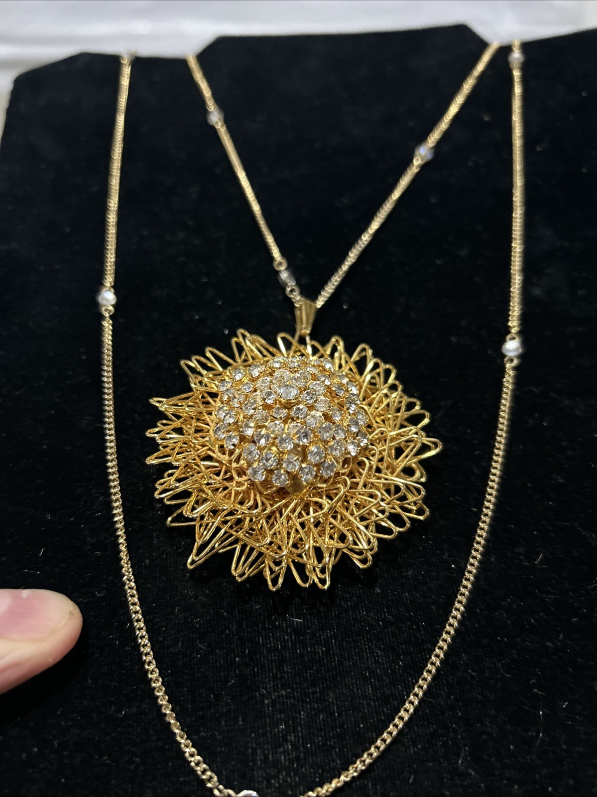 Stunning Pendant Statement Necklace