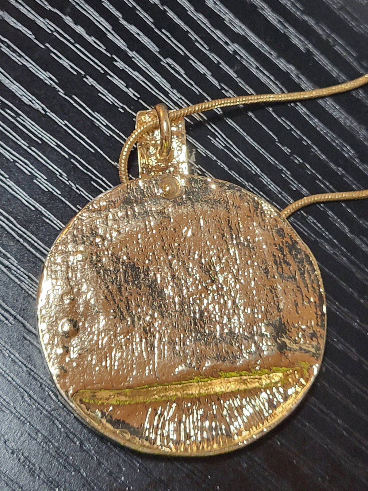 Versona Gold Tone Multicolor Statement Round Pendant Necklace Adjustable 17 inch