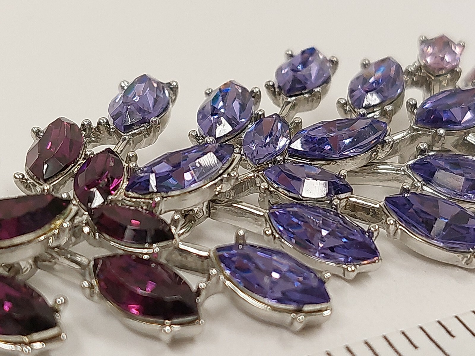 💋 INC International Concepts Womens Chain Necklace Crystal Pendant Purples 30″