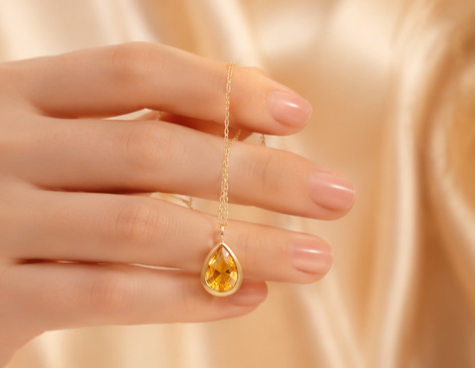 14K Gold Pear Cut Citrine Teardrop 2.50 Carat Elegant Solitaire Pendant Necklace