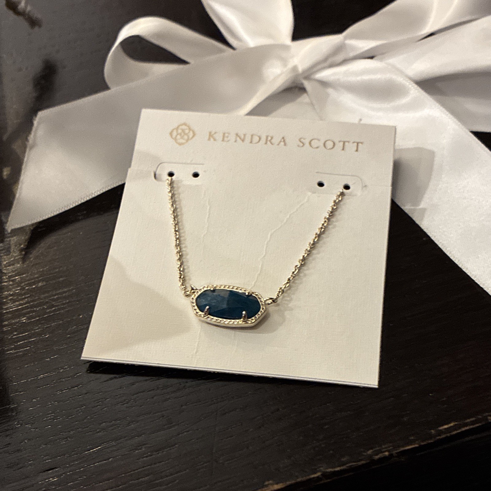 Kendra Scott Blue Oval Pendant Necklace Gold Tone Cable Chain Prong-Set Crystal