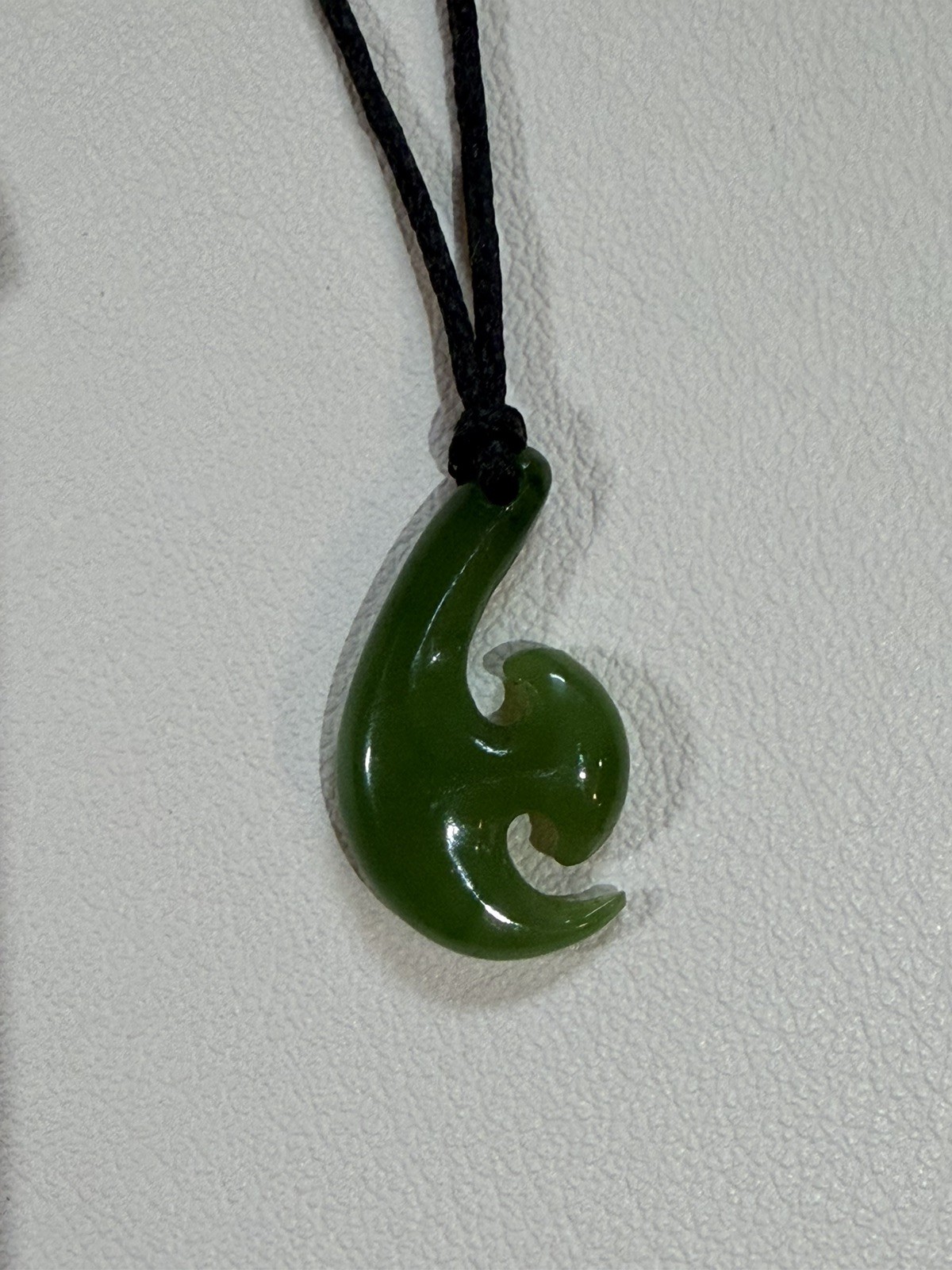 Authentic Maori Hei Matau Fish Hook Koru Pounamu Greenstone Nephrite Jade