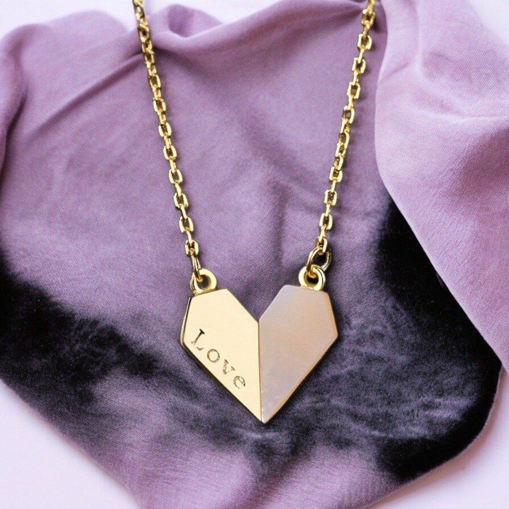 NEW 18 karat yellow gold plated seashell heart love necklace jewelry B16A