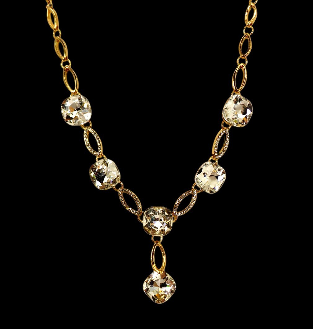 Clear crystal Y necklace with square cushion shape crystals and round crystals