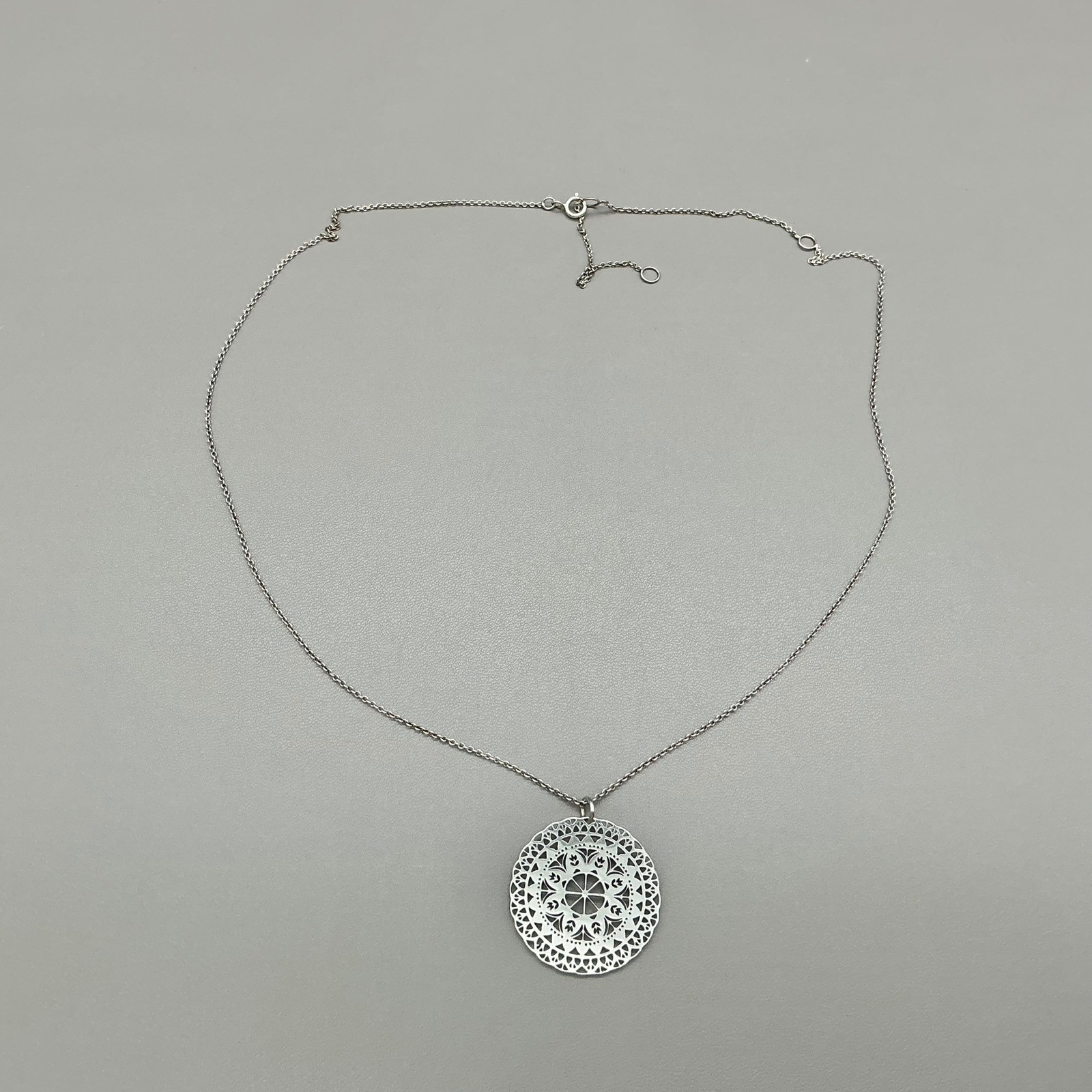 Silver Tone Filigree Pendant Necklace Adjustable Boho Medallion 18-20 Inch