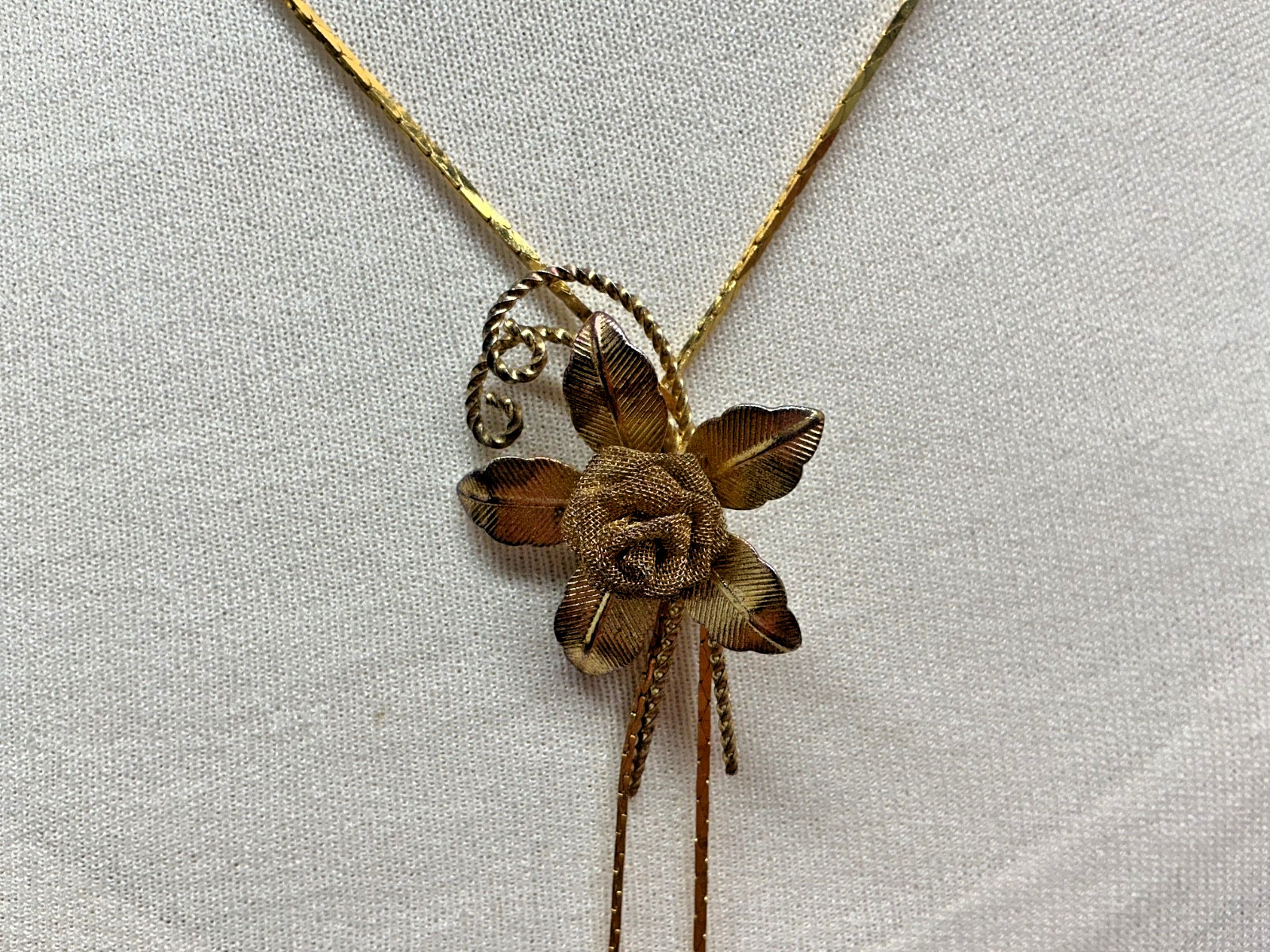 Vintage Bolo Lariat Slide Rose Necklace Gold Tone
