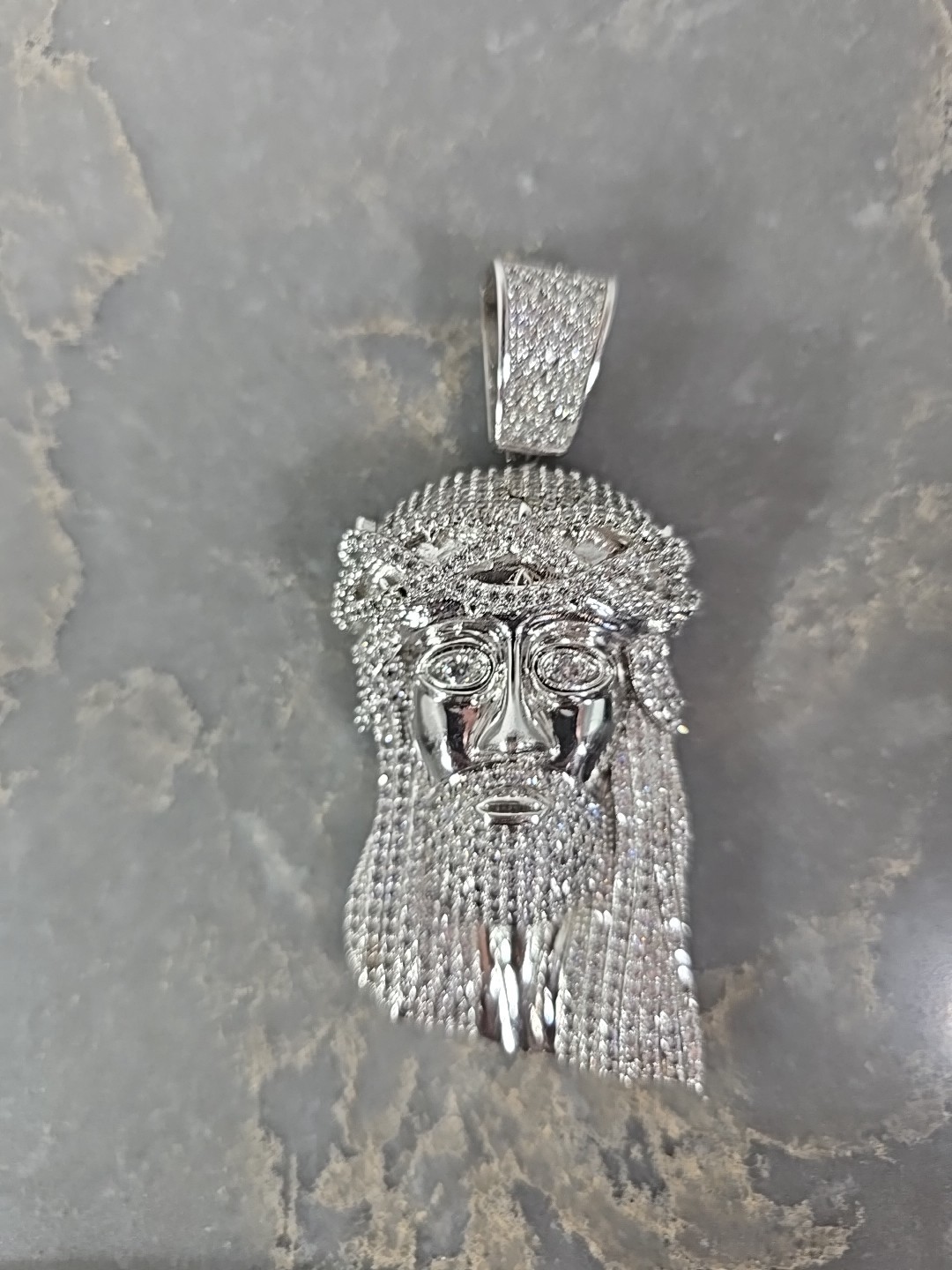 NIV’S BLING Hip Hop Iced Out Large Jesus Pendant In White Shiny Gold Plate 3.75″