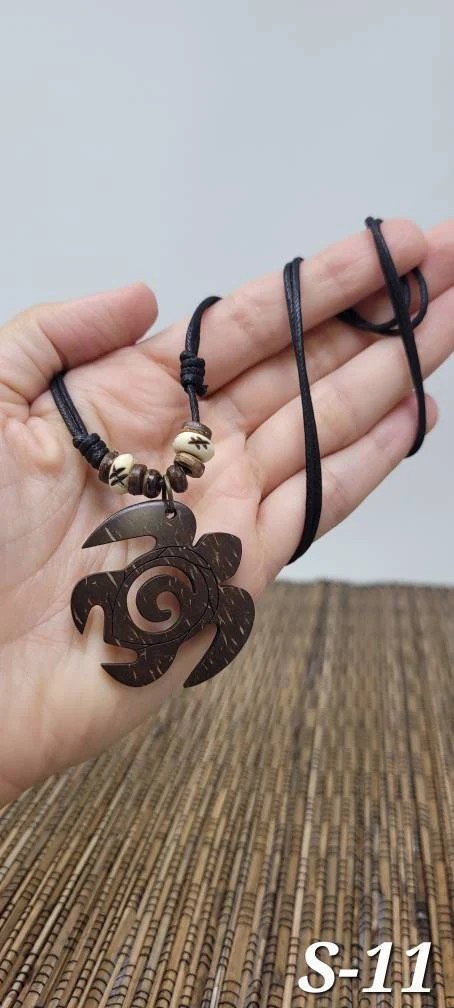 Wood Sea Turtle Necklace Hawaiian Beach Pendant Unisex 4 Styles Adjustable