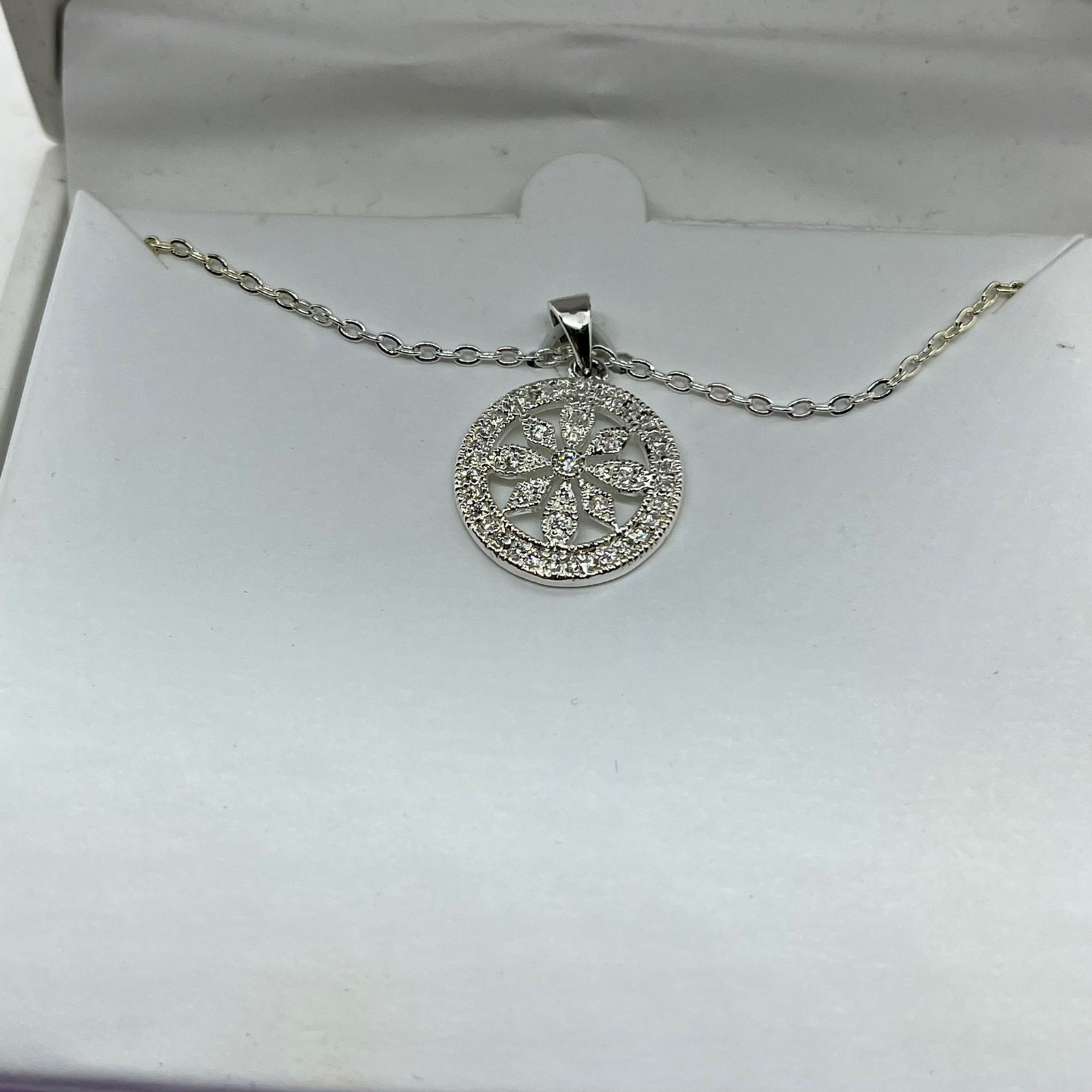 Snowflake Necklace Marked Silver Plated In Box Untested Women’s Sparkling Winter