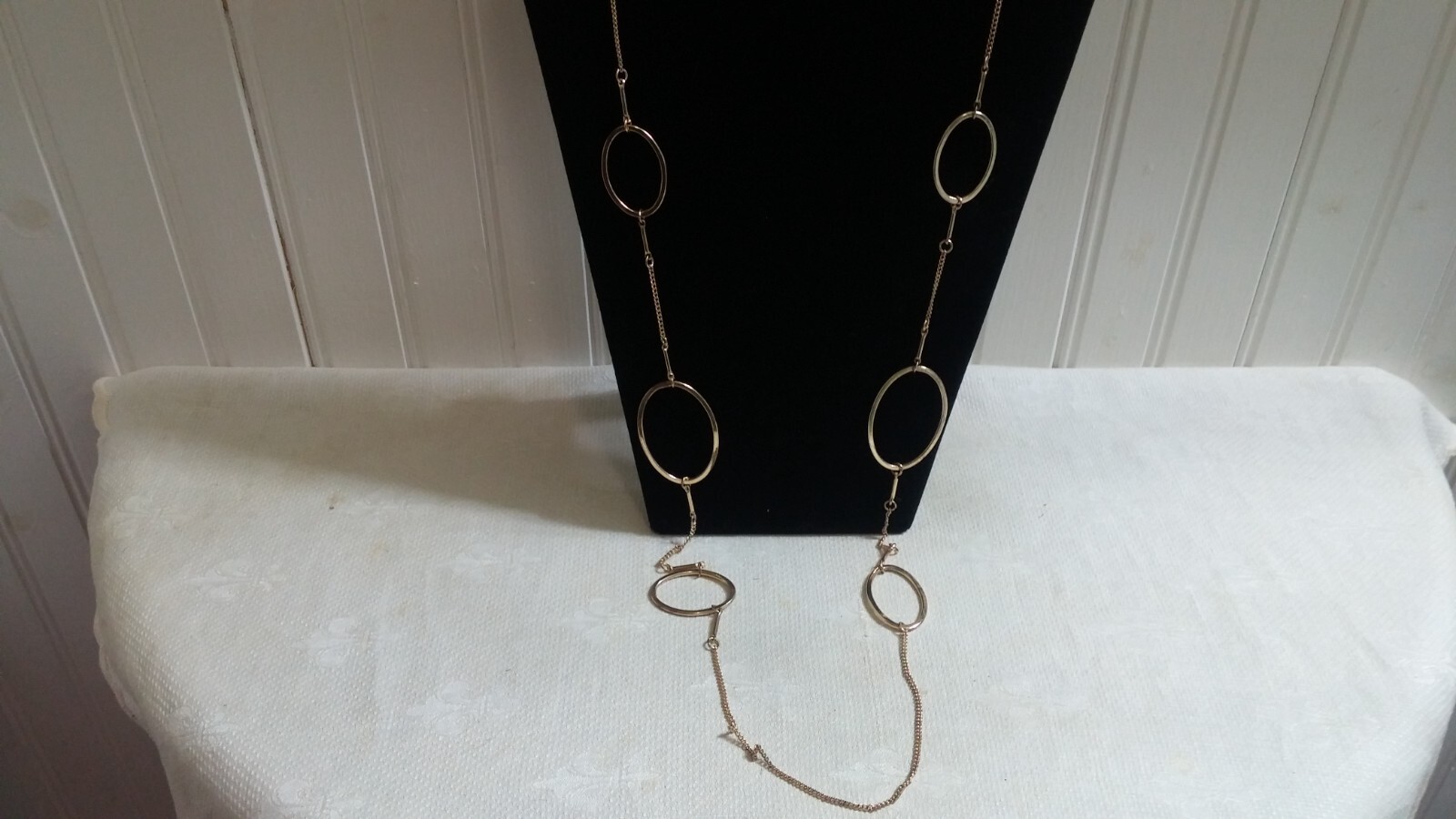 Vintage GT Metal Link Chain Yellow Plastic Crystal Accent Bead 37.5″ Necklace