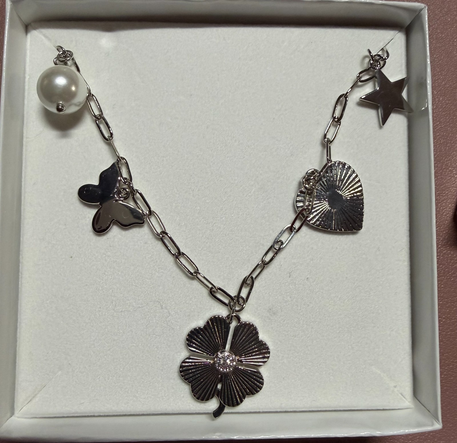 Jennifer Miller 14k white gold plated Clover Charm Necklace New VALENTINEs DAY!