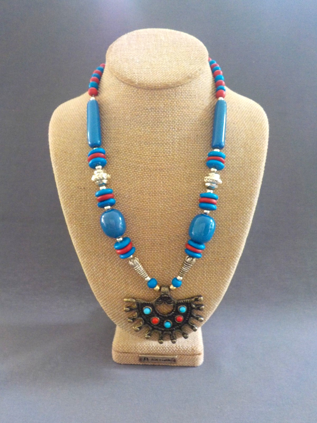 Red Blue Half Sun Pendant Necklace Bead Plastic Wood Metal 22″ Long