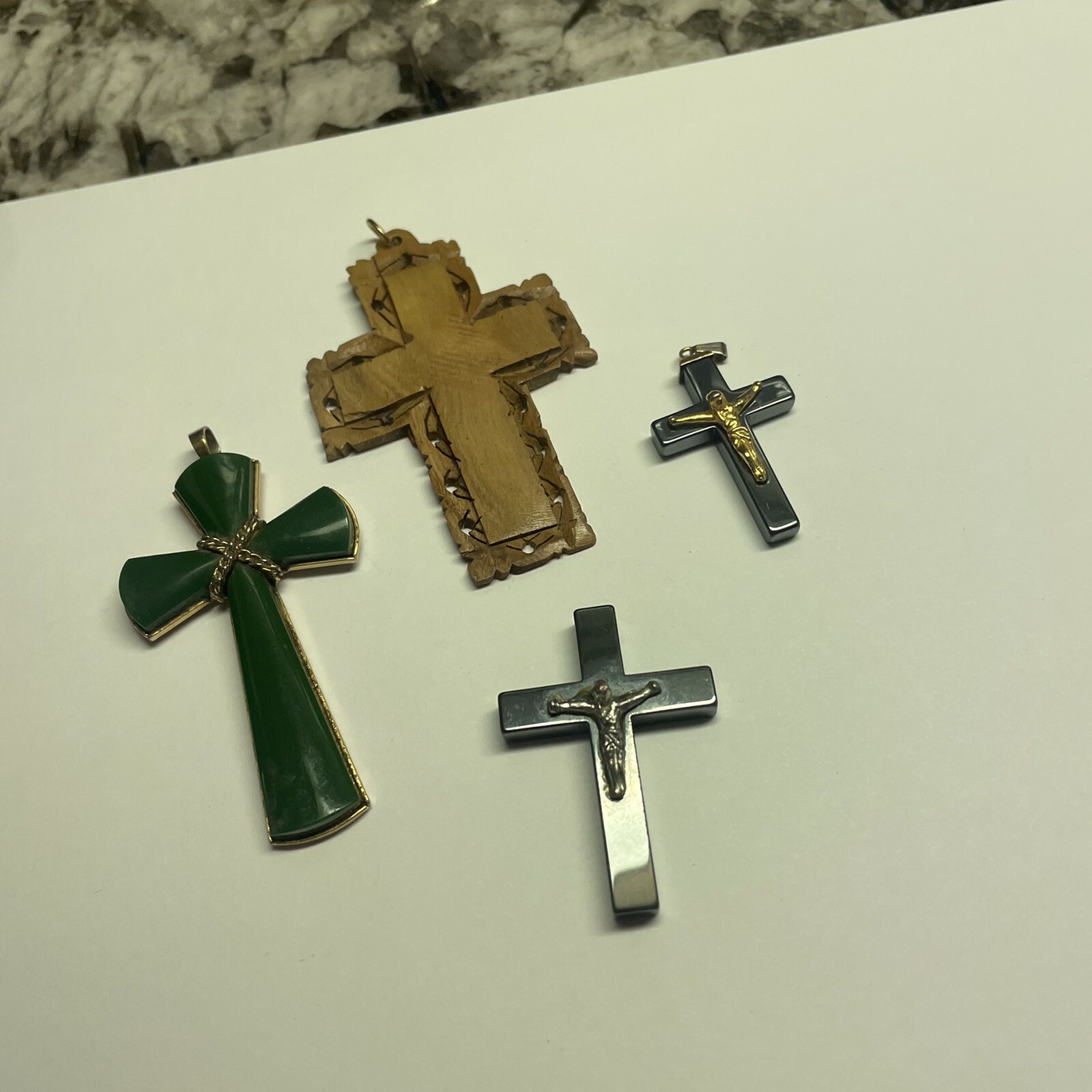 Lot Of 4 Vintage – Modern Jewelry Pendant / Charms – Crosses