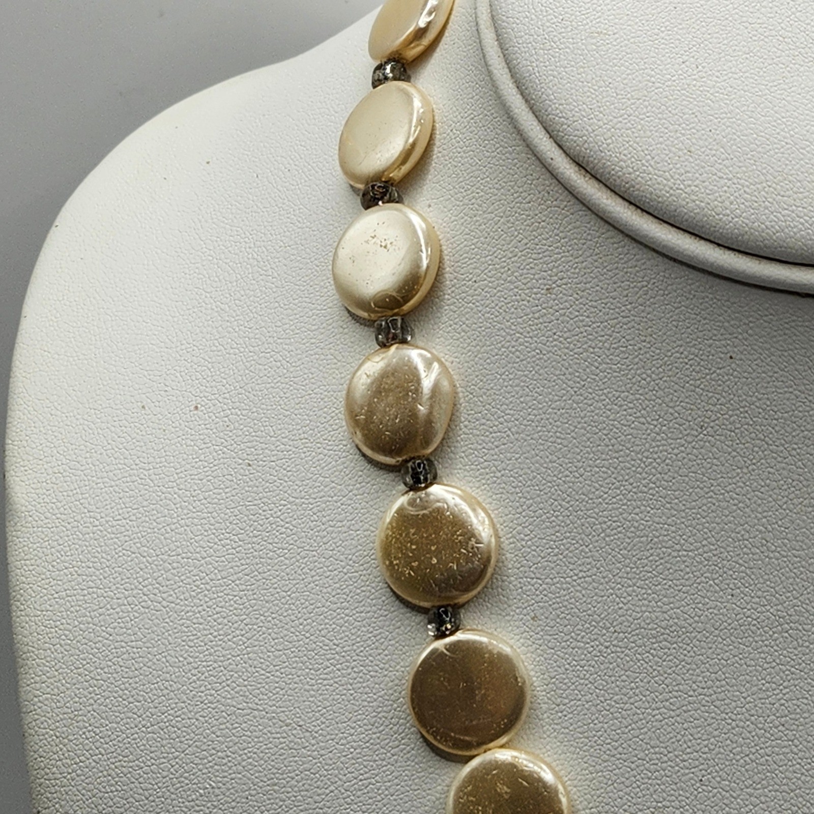 Vintage Cream Coin Bead Necklace with Large Agate Pendant Toggle Clasp Boho