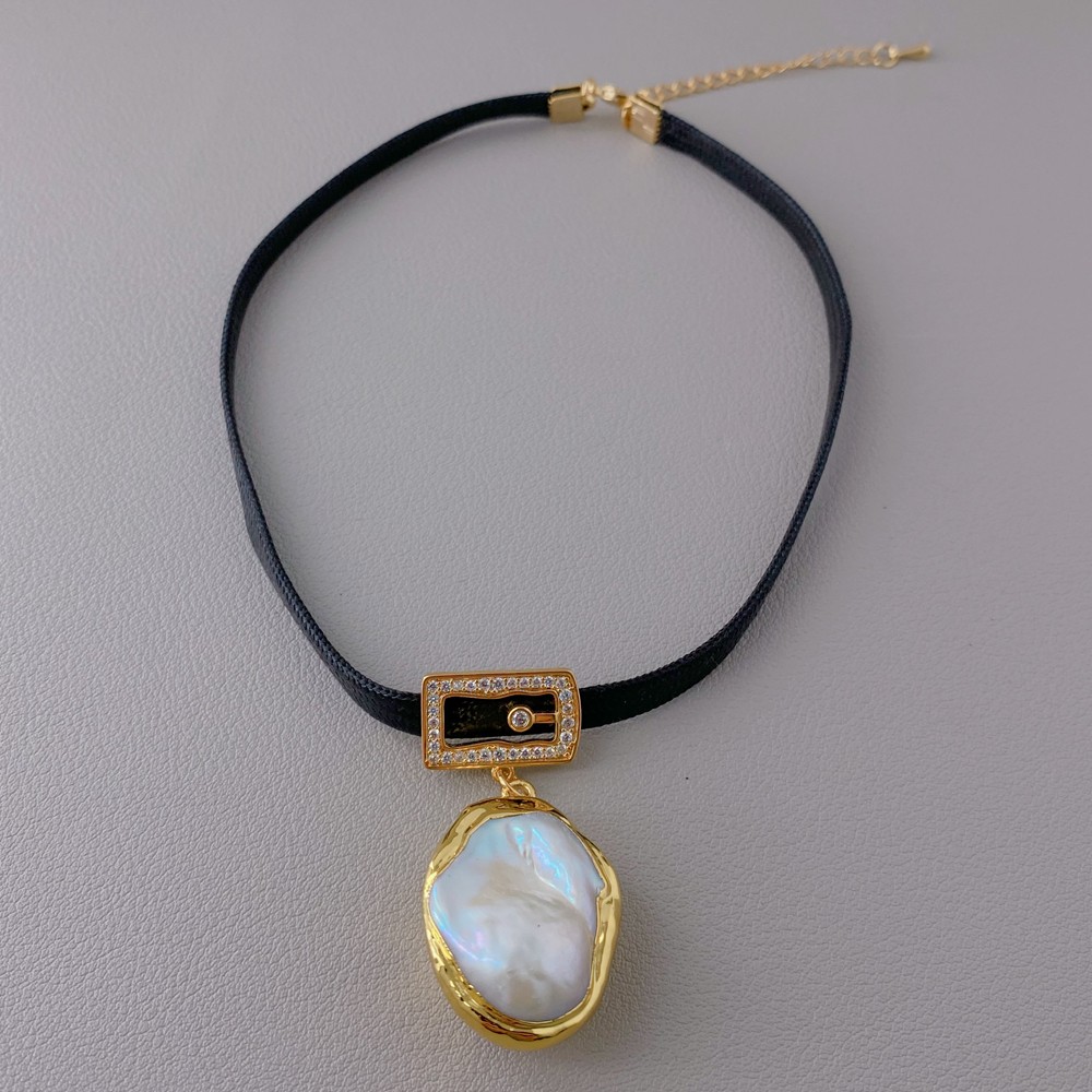 Chokers Necklaces Cultured White Baroque Pearl Collar Necklace Leather Bohemian