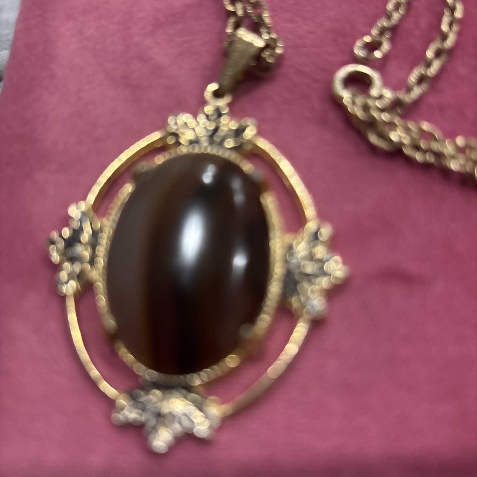Purple Pendent With Chain V Elegant 24 Inches Long Fashion Jewelry