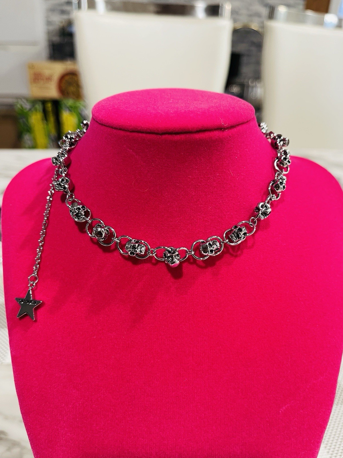 Dalmata Skull Chain Necklace Chocker