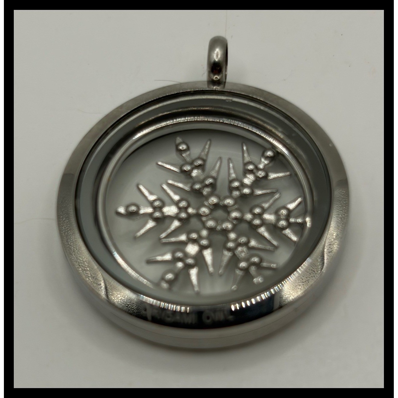 Origami Owl Snowflake Floating Locket Pendant Womens Silver Crystal Winter