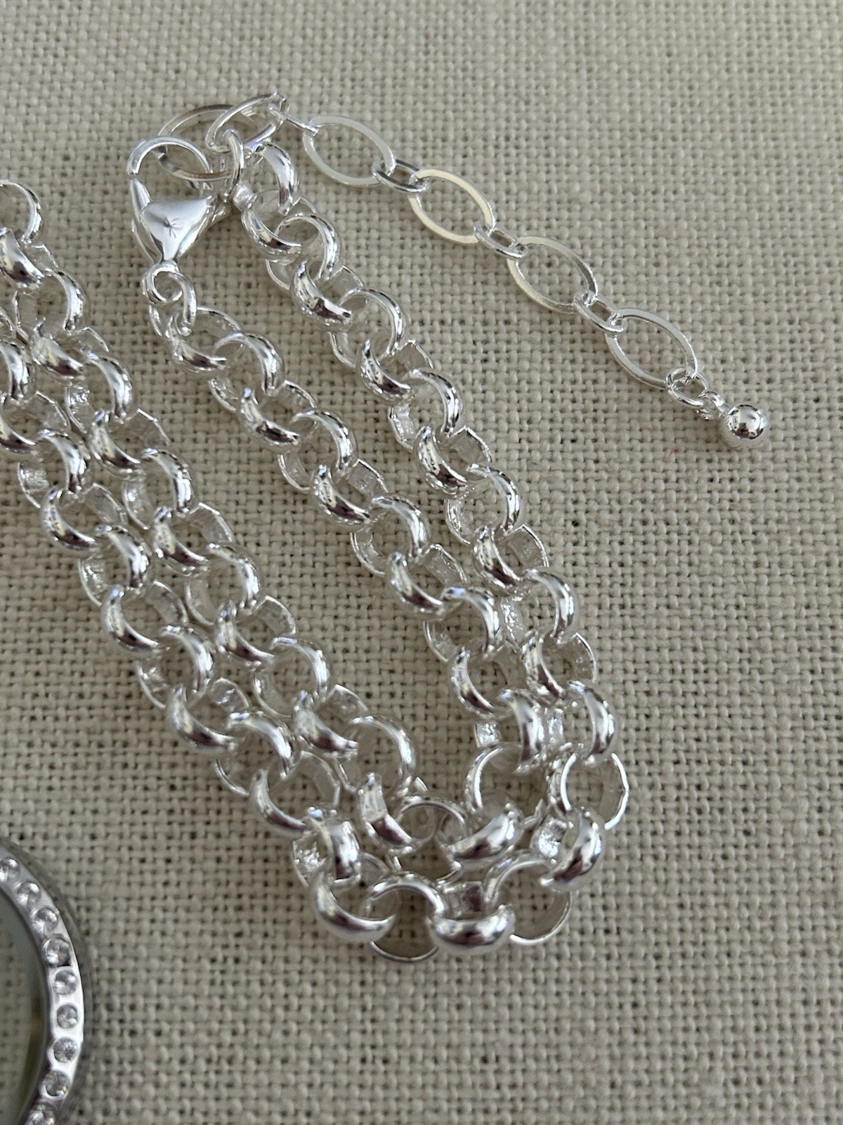 Origami Owl Large SilverHinge Locket w/Crystals & Thick Rolo Chain Set “New”