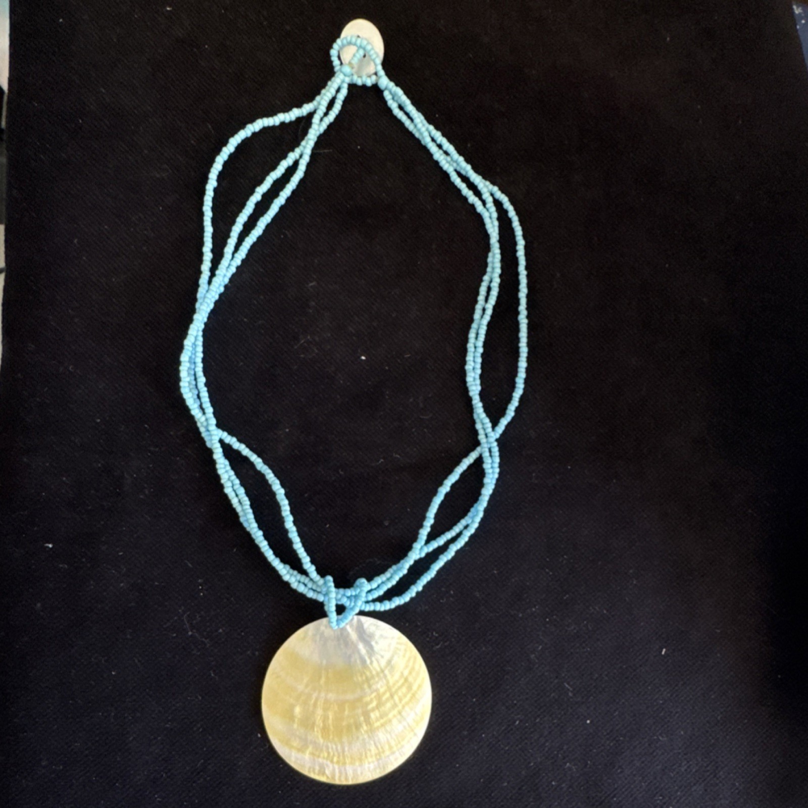 Blue Glass Seed Bead Necklace Round Cream Shell Pendant Ball/Bead Chain Button
