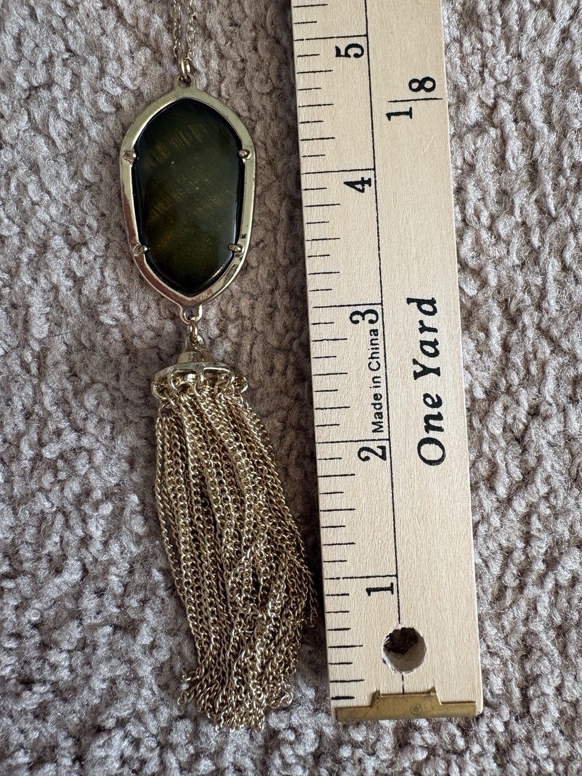 Versona Gold Tone Green Stone Pentandt Tassel Necklace