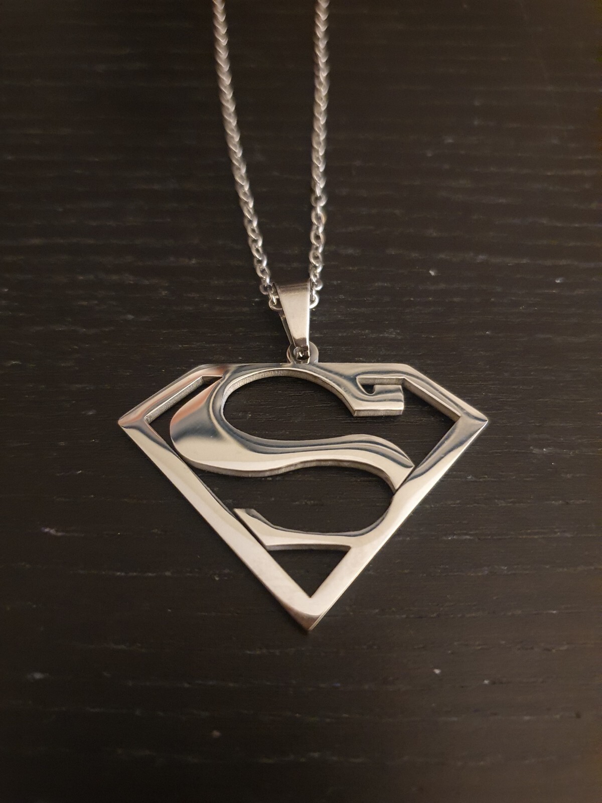 large SUPERMAN S COMIC TV HERO Pendant 22″ necklace