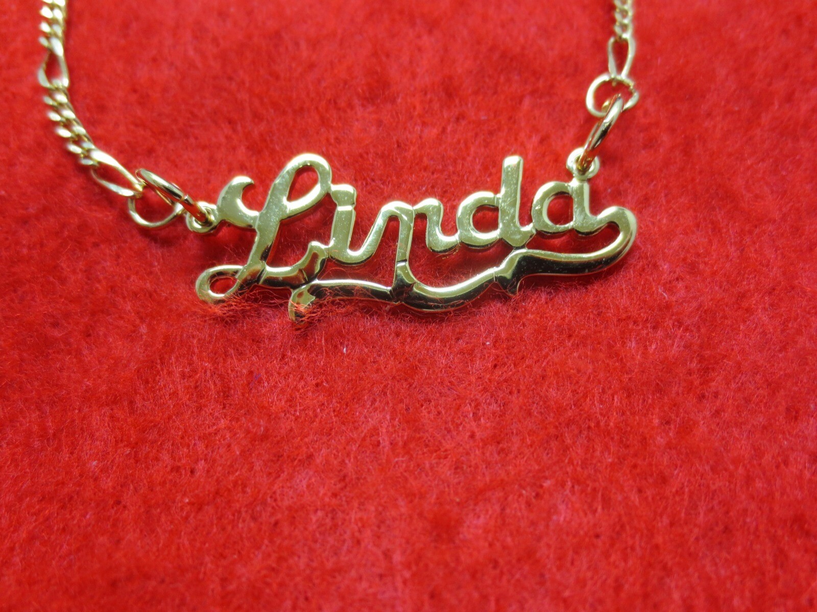 14KT GOLD EP 2MM FIGARO ANKLET OR NECKLACE WITH THE NAME LINDA CHARM PENDANT