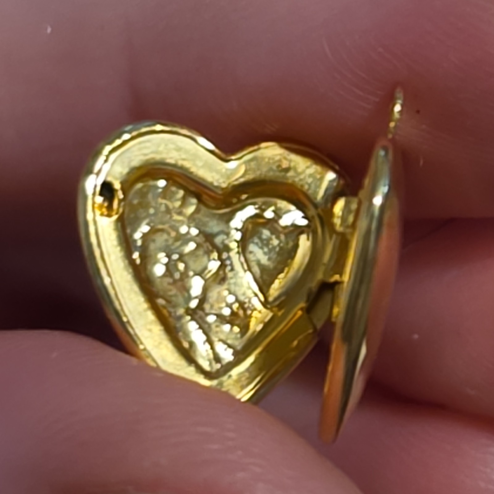 7 Lot Heart Photo Locket Charm Pendants, Metal/Glass, Silver Gold Black Clear