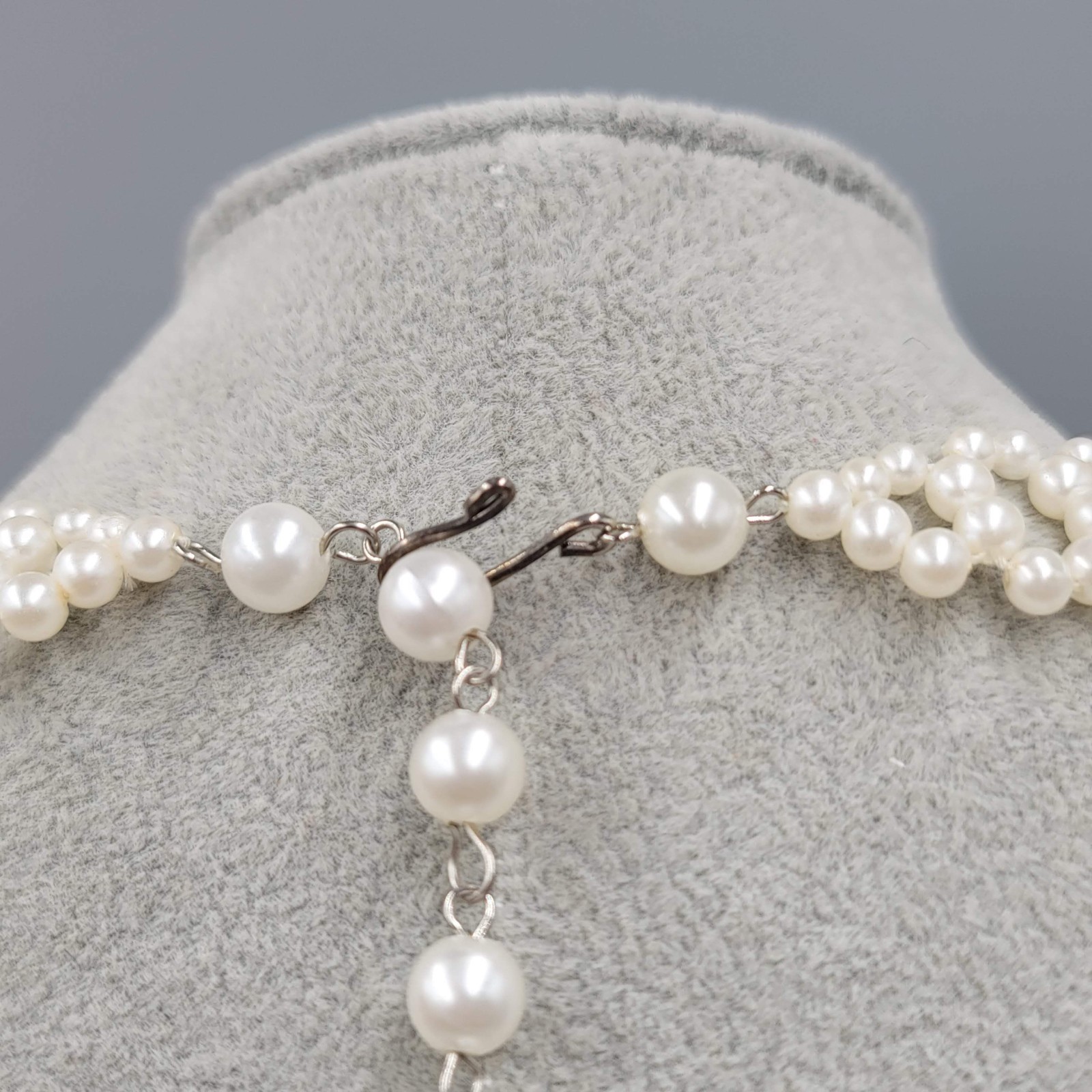 White Crochet Faux Pearl Bib Collar Necklace Ginsburg 16″-18″
