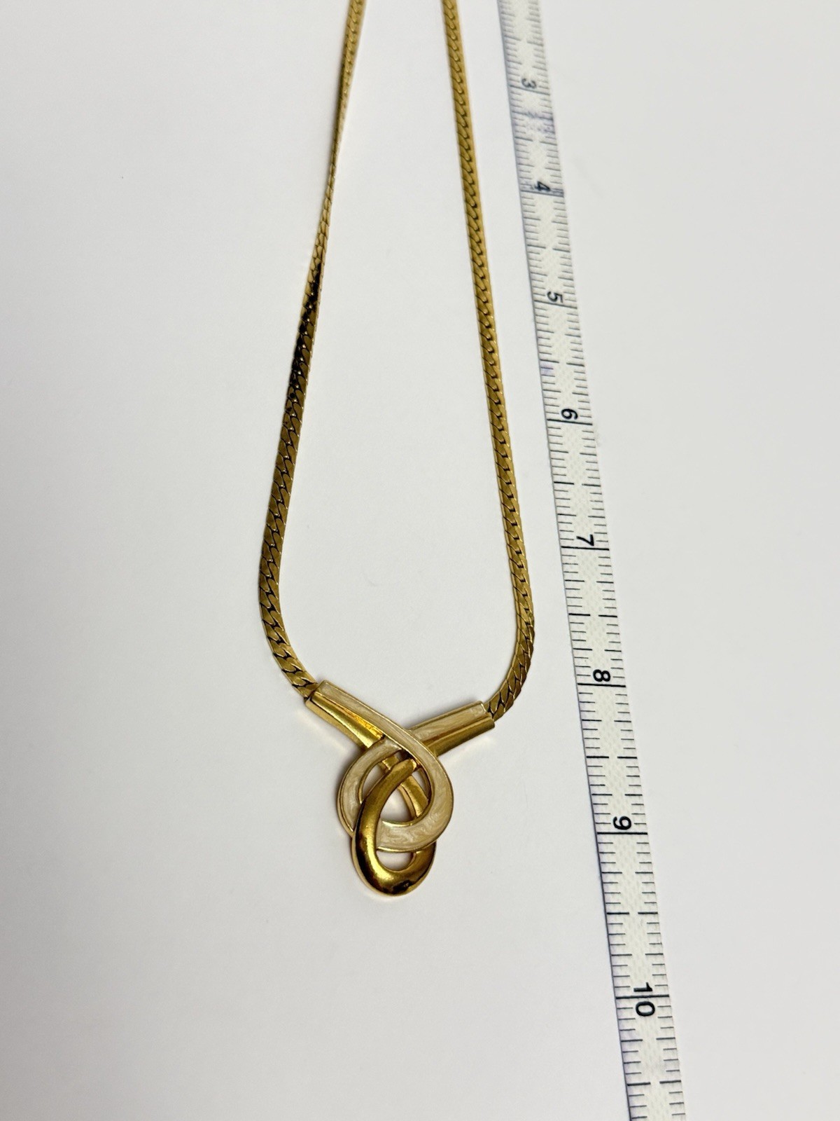 ⁠Vintage Gold Tone Flat Herringbone Snake Chain Knot Loop Statement Necklace⁠