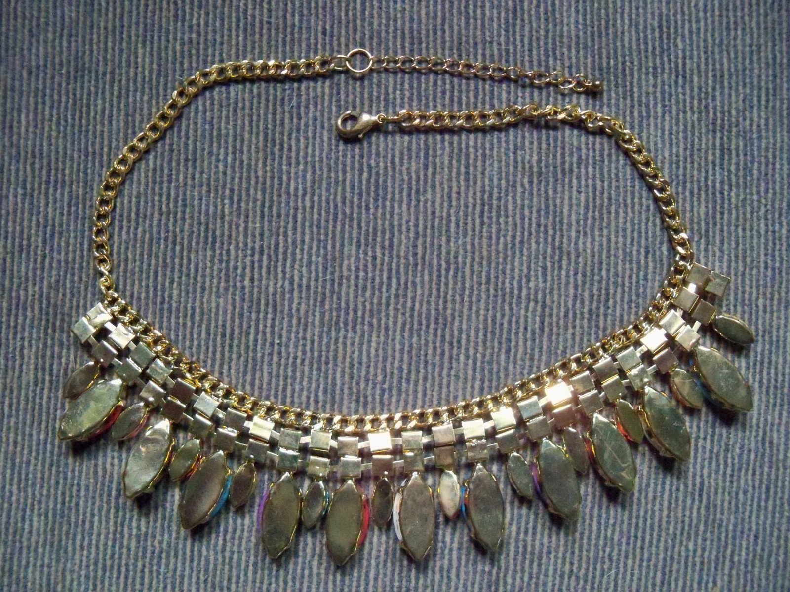 Vintage Jewelry Gold Tone Metal Multi-Color Plastic Rhinestone Choker Necklace