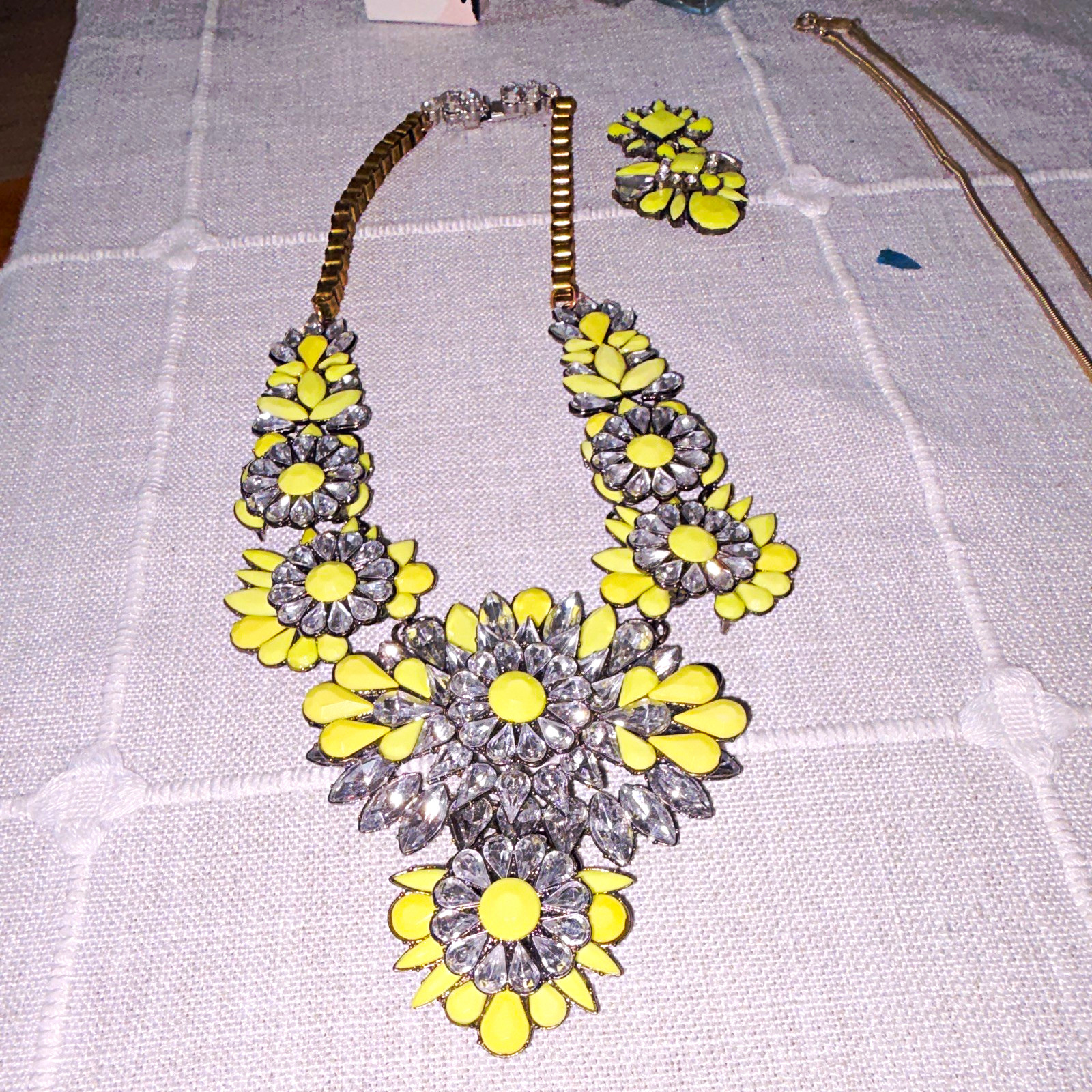 Yellow Floral Rhinestone Crystal Bib Statement Necklace, Box Chain Fold Over