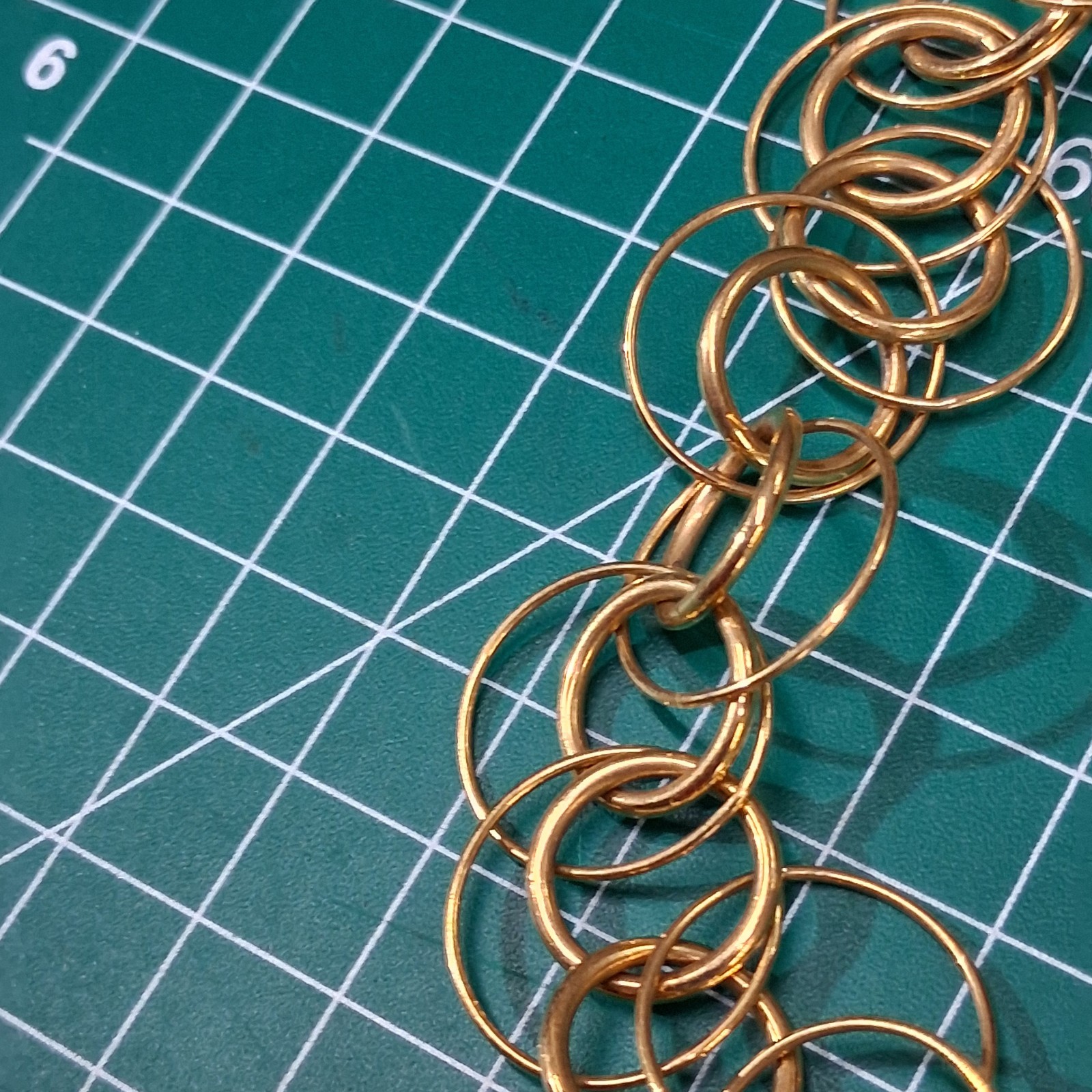 Vintage Gold Tone Multiple Interlocking Ring Link Chain 26” Necklace