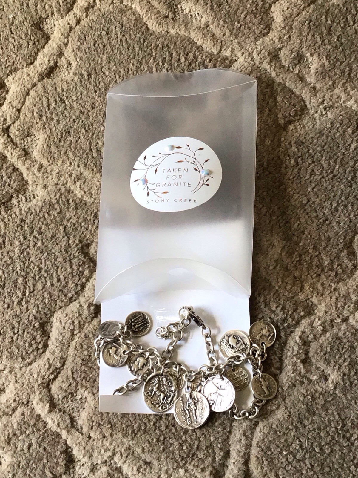Vintage Style Silver Tone Coin Necklace – New In Package – Free Shipping USA