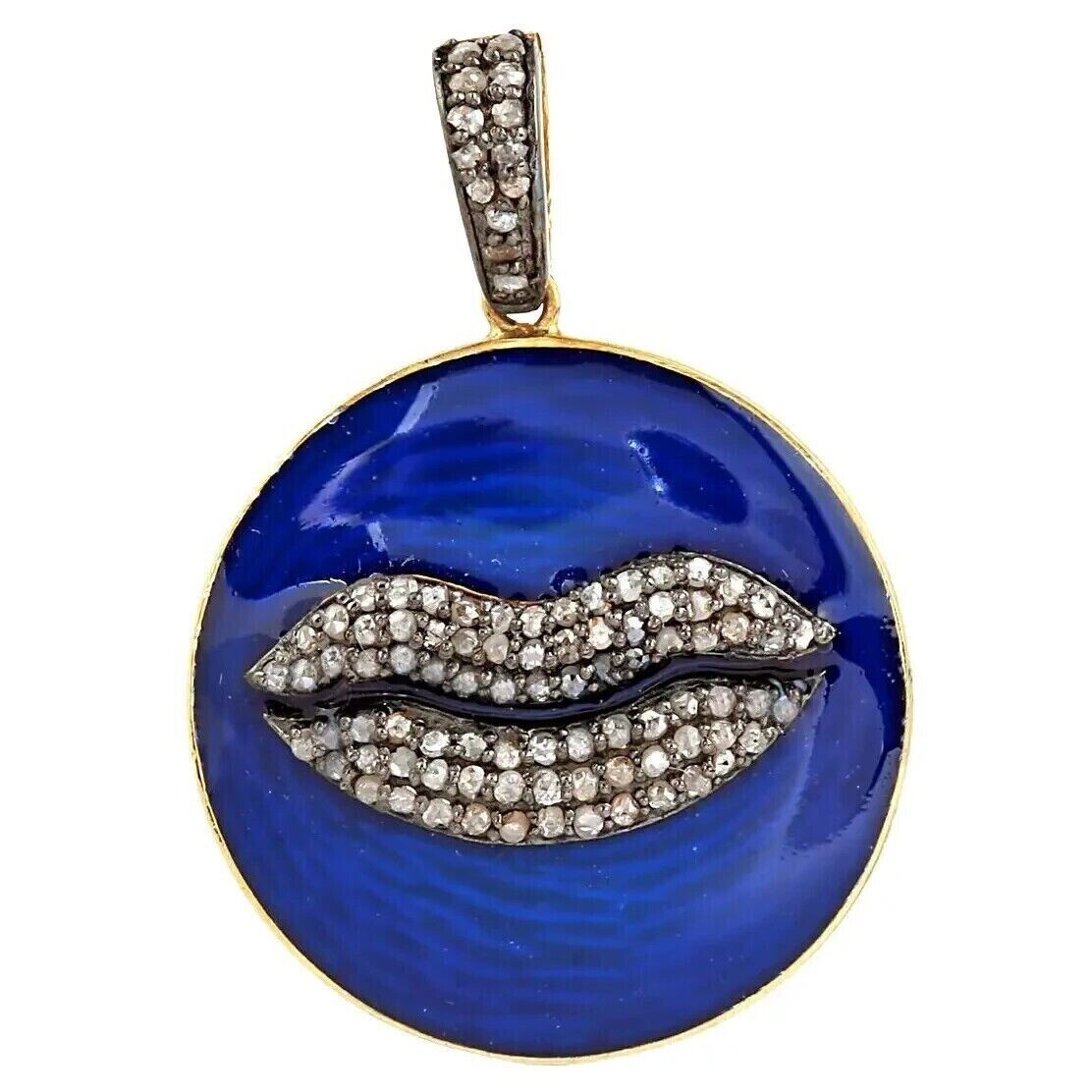 Circle Shape Design With Round Cut White Cubic Zirconia For Unisex Gift